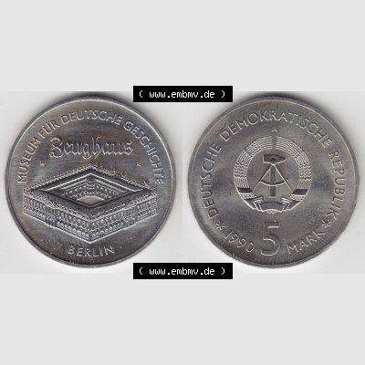 DDR Münze 1990, 5 Mark, A Zeughaus, Museum für deutsche Geschichte - Münzen-Vorderseite und Rückseite mit Wappen auf einen Digitalen Bild, der Münze aus... Sammlung