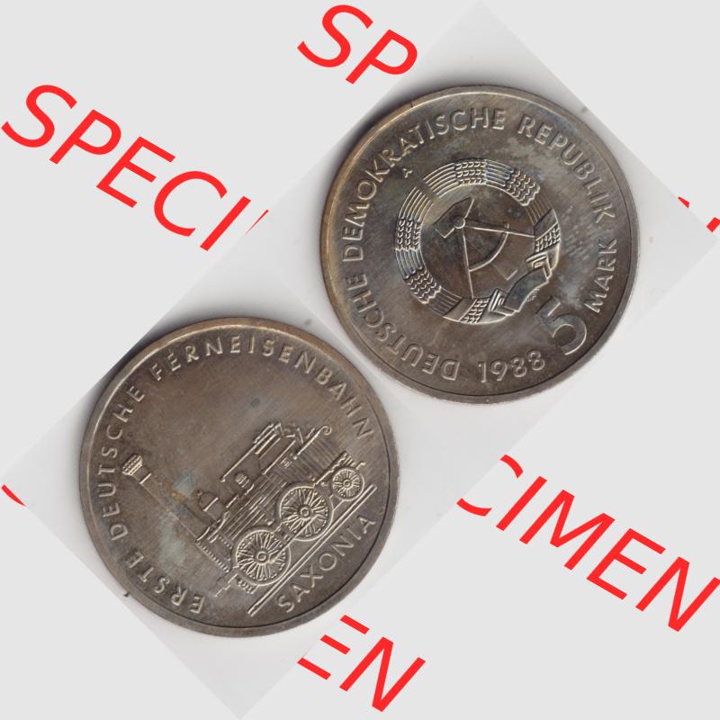 DDR Münze 1988, 5 Mark A Erste Deutsche Ferneisenbahn, SAXONIA - Münzen-Vorderseite und Rückseite mit Wappen auf einen Digitalen Bild, der Münze aus Deutschland der... Sammlung