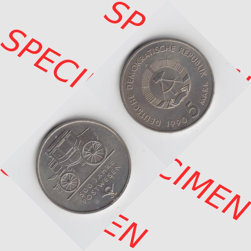 DDR Münze 1990, 5 Mark Gedenkmünze, 500 Jahre Postwesen - Münzen-Vorderseite und Rückseite mit Wappen auf einen Digitalen Bild, der Münze aus Deutschland der... Sammlung