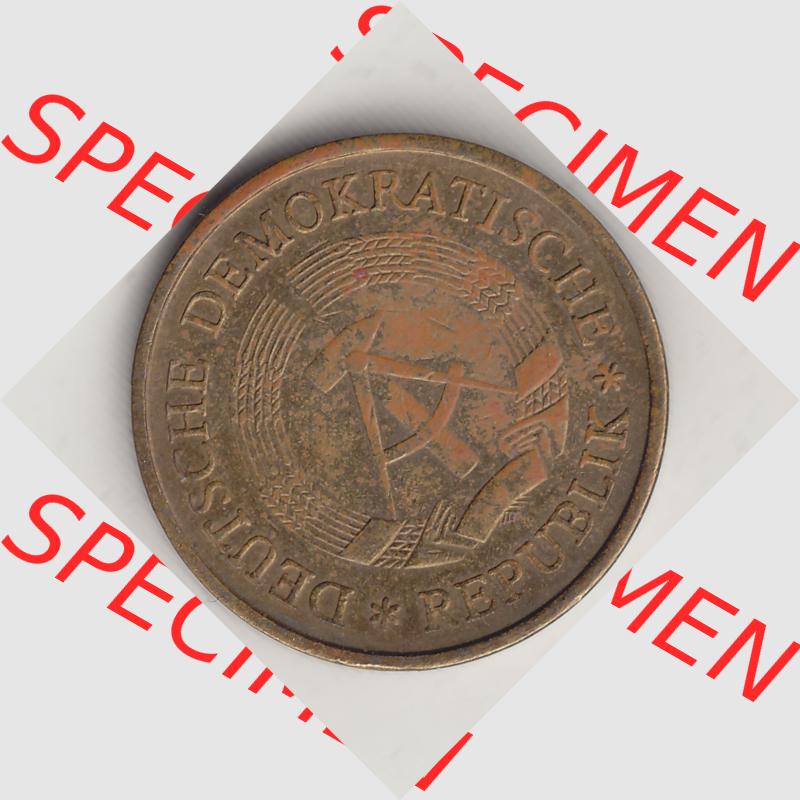 DDR Münze 1969-1990 Umlaufmünze / Kursmünze 1969-1990, 20 Pfennig 1969-1, DDR-Telefonmünze. Vorderseite der 20 Pfennig Münzen der DDR, die schweren... Sammlung