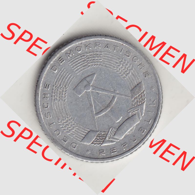 DDR Münze 1958-1990 Umlaufmünze / Kursmünze 1958-1990, A 50 Pfennig 1958-4 der DDR-Mark. Vorderseite der 50 Pfennig Münze der DDR. Hier im online Katalog befinden... Sammlung