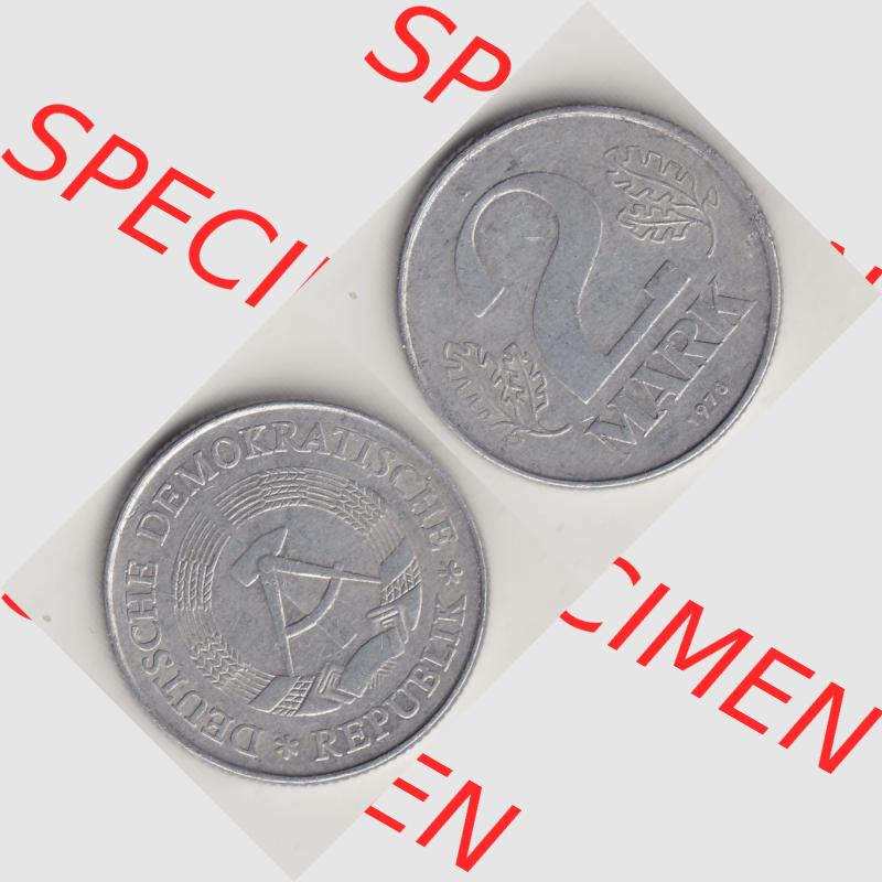 DDR Münze 1957-1990 Umlaufmünze / Kursmünze 1972-1990, A 2 Mark 1978. Vorderseite und Rückseite horizontal rechts nebeneinander zusammengefügt, der 2-Mark... Sammlung