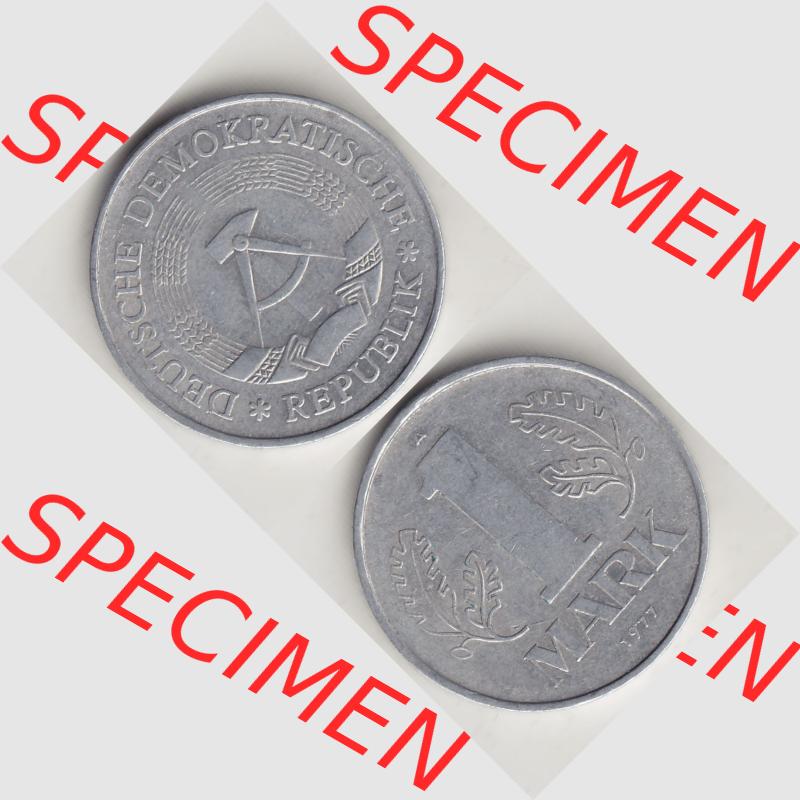 DDR Münze 1956-1990 Umlaufmünze / Kursmünze 1972-1990, A 1 Mark 1977-5. Vorderseite und Rückseite vertikal untereinander zusammengefügt, der 1-Mark Münzen... Sammlung