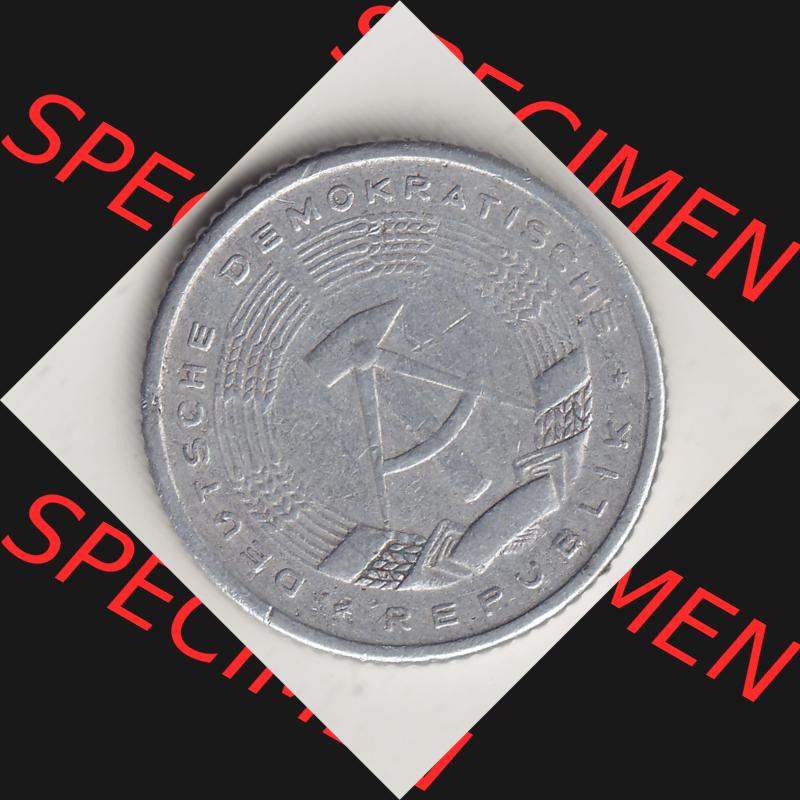 DDR Münze 1958-1990 Umlaufmünze / Kursmünze 1958-1990, A 50 Pfennig 1958-1 der DDR-Mark. Vorderseite der 50 Pfennig Münze der DDR. Hier im online Katalog befinden... Sammlung