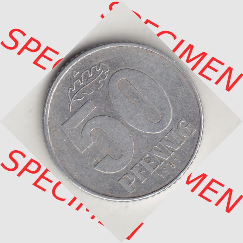 DDR Münze 1958-1990 Umlaufmünze / Kursmünze 1958-1990, A 50 Pfennig 1981-1 der DDR-Mark. Rückseite der 50 Pfennig mit Wertzahl / Wertangabe der DDR-Münze.... Sammlung