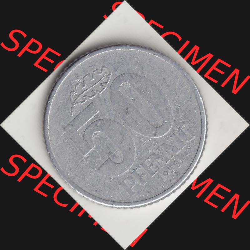 DDR Münze 1958-1990 Umlaufmünze / Kursmünze 1958-1990, A 50 Pfennig 1958-3 der DDR-Mark. Rückseite der 50 Pfennig mit Wertzahl / Wertangabe der DDR-Münze.... Sammlung