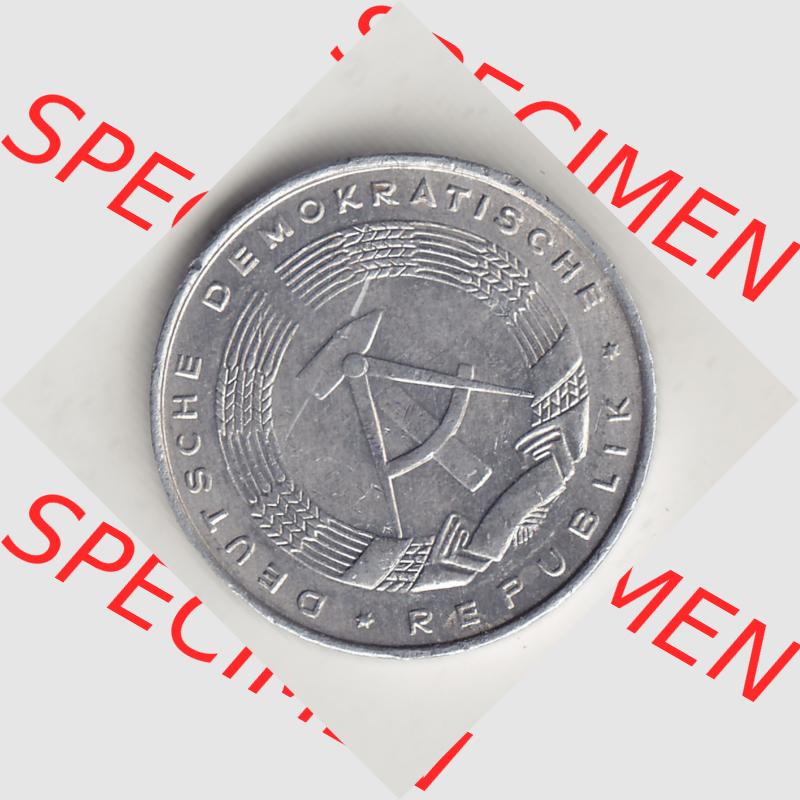 DDR Münze 1948-1990 Umlaufmünze / Kursmünze 1968-1990, A 5 Pfennig 1972-1. Vorderseite der 5 Pfennig Münze der DDR. Hier im online Katalog befinden sich 5 Pfennig-Stücke,... Sammlung