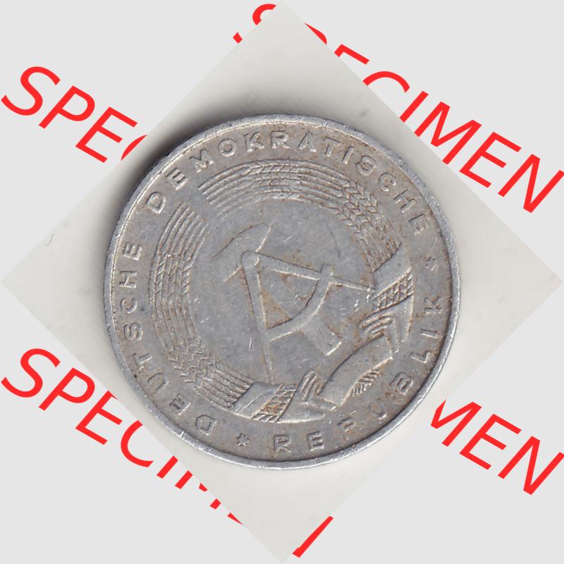 DDR Münze 1948-1990 Umlaufmünze / Kursmünze 1968-1990, A 5 Pfennig 1968-3. Vorderseite der 5 Pfennig Münze der DDR. Hier im online Katalog befinden sich 5 Pfennig-Stücke,... Sammlung