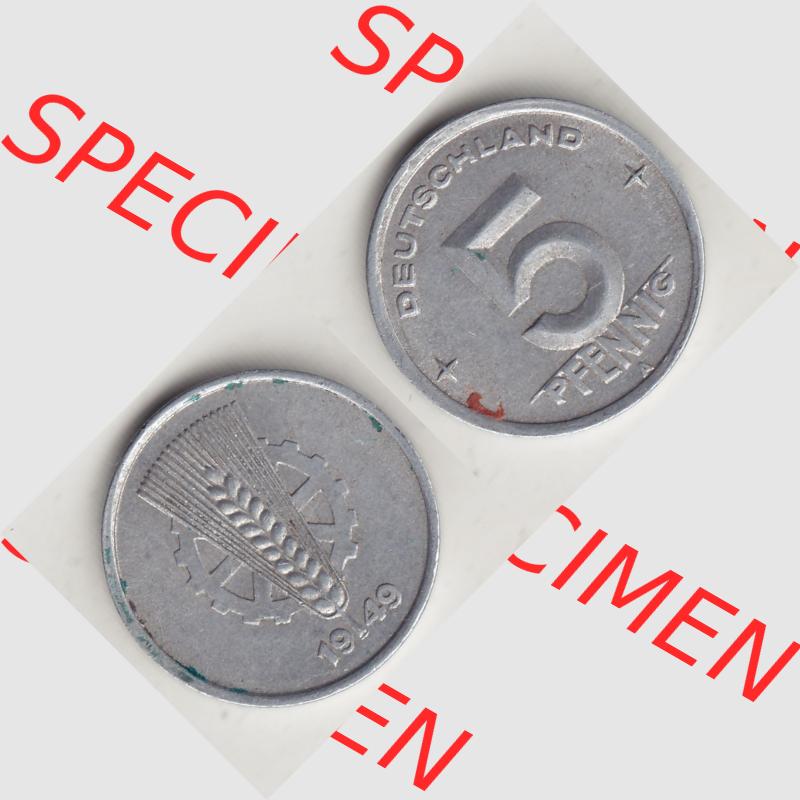 DDR Münze 1948-1990 Umlaufmünze / Kursmünze 1948-1950, A 5 Pfennig 1949-1. Vorderseite und Rückseite horizontal rechts nebeneinander zusammengefügt, der... Sammlung