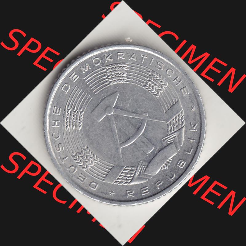 DDR Münze 1958-1990 Umlaufmünze / Kursmünze 1958-1990, A 50 Pfennig 1971-1 der DDR-Mark. Vorderseite der 50 Pfennig Münze der DDR. Hier im online Katalog befinden... Sammlung