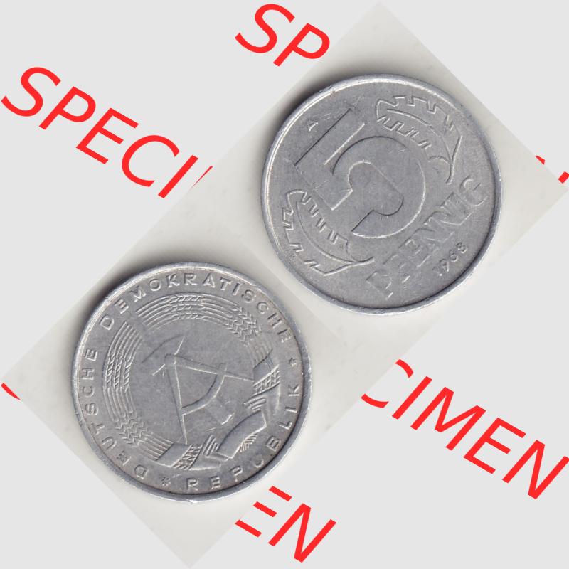 DDR Münze 1948-1990 Umlaufmünze / Kursmünze 1968-1990, A 5 Pfennig 1968-4. Vorderseite und Rückseite horizontal rechts nebeneinander zusammengefügt, der... Sammlung