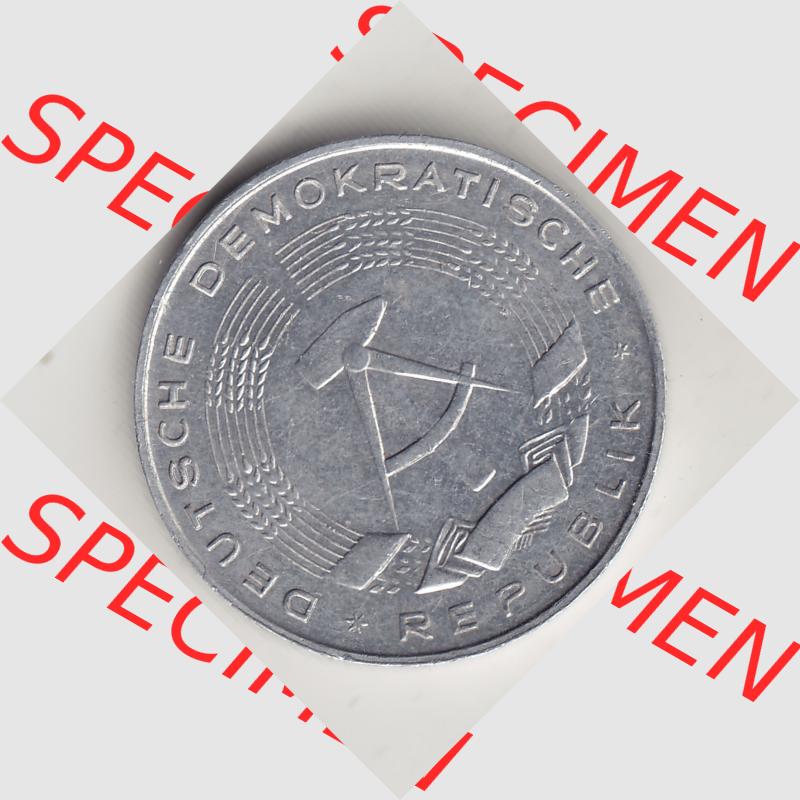 DDR Münze 1956-1990 Umlaufmünze / Kursmünze 1956-1963, A 1 Deutsche Mark 1962-1. Vorderseite der 1-Mark Münzen der DDR. Hier im online Katalog befinden sich... Sammlung