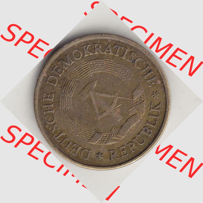DDR Münze 1969-1990 Umlaufmünze / Kursmünze 1969-1990, 20 Pfennig 1969-5, DDR-Telefonmünze. Vorderseite der 20 Pfennig Münzen der DDR, die schweren... Sammlung