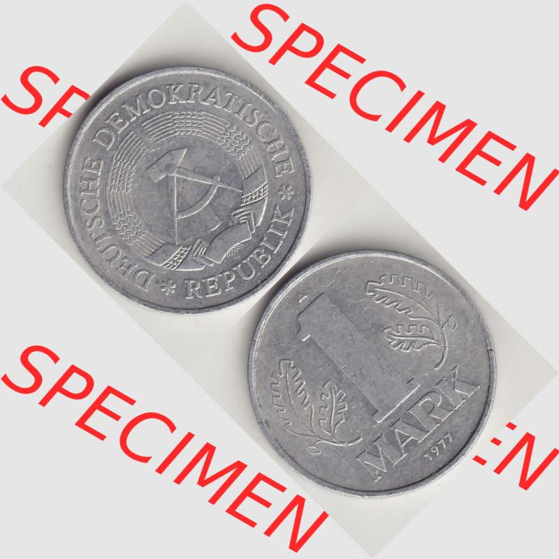 DDR Münze 1956-1990 Umlaufmünze / Kursmünze 1972-1990, A 1 Mark 1977-1. Vorderseite und Rückseite vertikal untereinander zusammengefügt, der 1-Mark Münzen... Sammlung