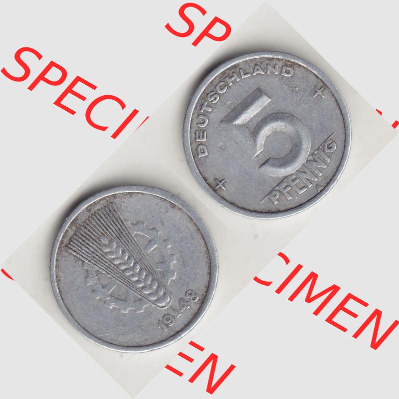 DDR Münze 1948-1990 Umlaufmünze / Kursmünze 1948-1950, A 5 Pfennig 1948-3. Vorderseite und Rückseite horizontal rechts nebeneinander zusammengefügt, der... Sammlung