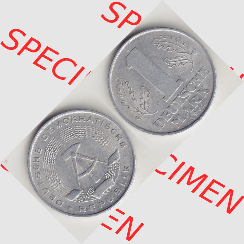DDR Münze 1956-1990 Umlaufmünze / Kursmünze 1956-1963, A 1 Deutsche Mark 1962-4. Vorderseite und Rückseite horizontal rechts nebeneinander zusammengefügt,... Sammlung