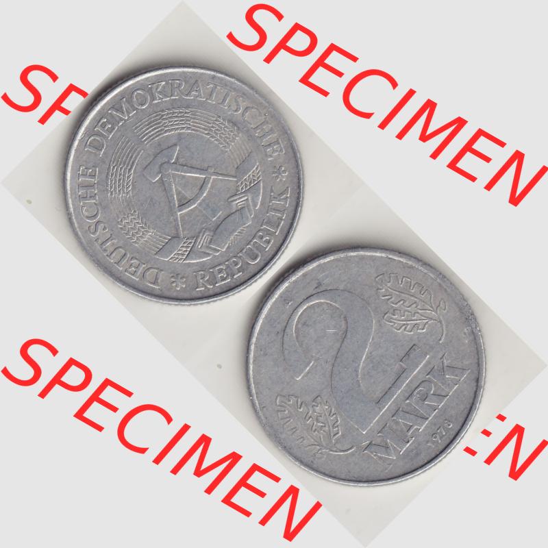 DDR Münze 1957-1990 Umlaufmünze / Kursmünze 1972-1990, A 2 Mark 1978. Vorderseite und Rückseite vertikal untereinander zusammengefügt, der 2-Mark Münzen... Sammlung