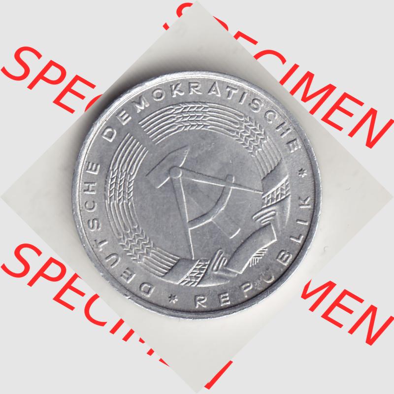 DDR Münze 1948-1990 Umlaufmünze / Kursmünze 1968-1990, A 5 Pfennig 1968-5. Vorderseite der 5 Pfennig Münze der DDR. Hier im online Katalog befinden sich 5 Pfennig-Stücke,... Sammlung