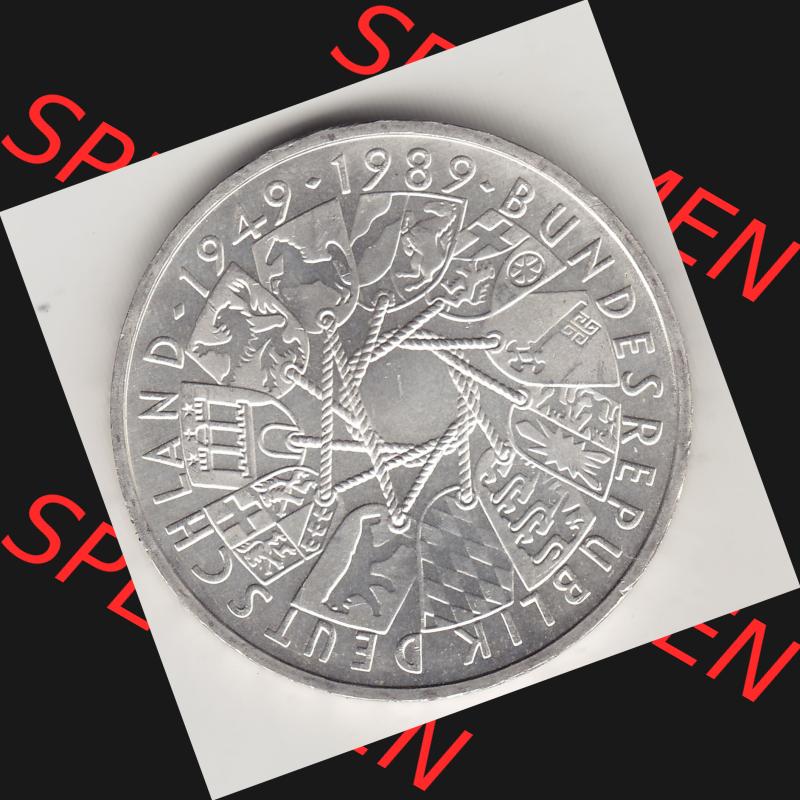 BRD Münzen 10 Deutsche Mark, 10 DM Gedenkmünzen Silber 1989-1989, 10 DM Deutsche Mark, 40 Jahre BRD, Bundesrepublik Deutschland. Rückseite einer 10 DM-Gedenkmünze... Sammlung