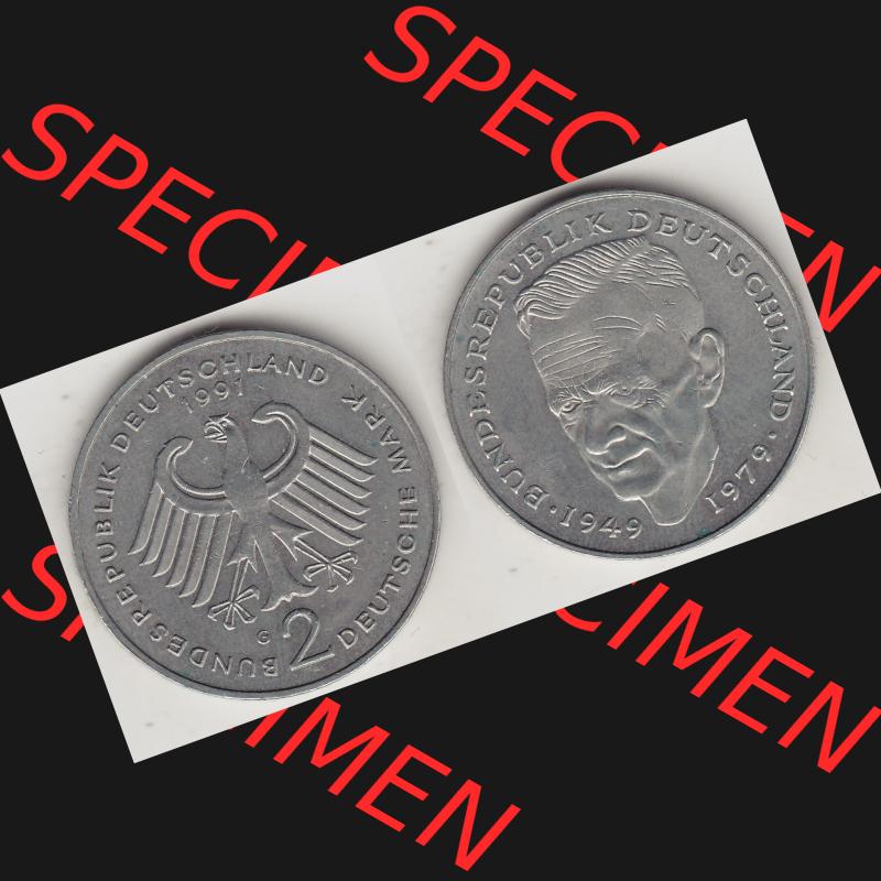 BRD Münzen 2 DM, Gedenkmünze 1979-1993, 2 DM, Deutsche Mark Kurt Schumacher 1991 G-1. VS-RS auf einen Bild / Foto einer 2 DM, 2 Deutsche Mark G Gedenkmünze,... Sammlung
