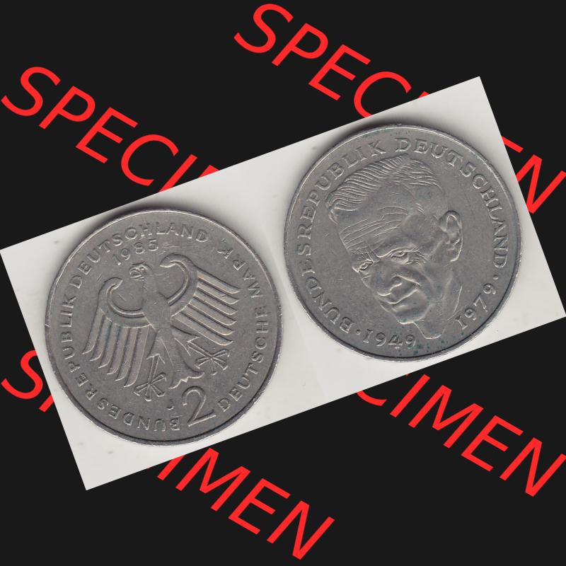BRD Münzen 2 DM, Gedenkmünze 1979-1993, 2 DM, Deutsche Mark Kurt Schumacher 1985 J-1. VS-RS auf einen Bild / Foto einer 2 DM, 2 Deutsche Mark D Gedenkmünze,... Sammlung