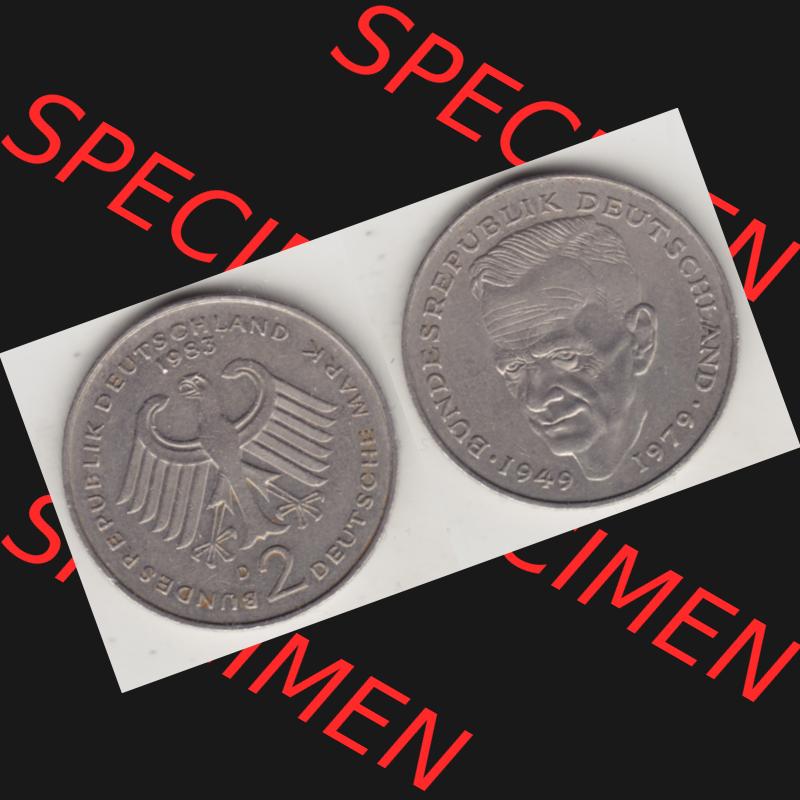 BRD Münzen 2 DM, Gedenkmünze 1979-1993, 2 DM, Deutsche Mark Kurt Schumacher 1983 D-1. VS-RS auf einen Bild / Foto einer 2 DM, 2 Deutsche Mark D Gedenkmünze,... Sammlung