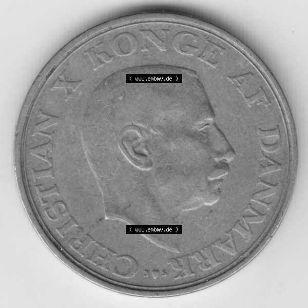 Grau bzw. s/w Umlaufmünzen Dänemark: 1947, 1 Krone. Rückseite der alten dänischen Umlaufmünze aus Dänemark zum katalogisieren und verwalten im Münzen-Katalog Dänemark... Sammlung Graustufen