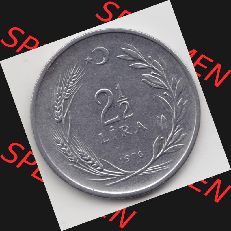 Münzen Türkei Umlaufmünze 1969-1980, 2,50 Lira - Lire. Vorderseite der Münze der Türkei als Bildmaterial für Sammler und Münzen-Webseiten hier im online... Sammlung