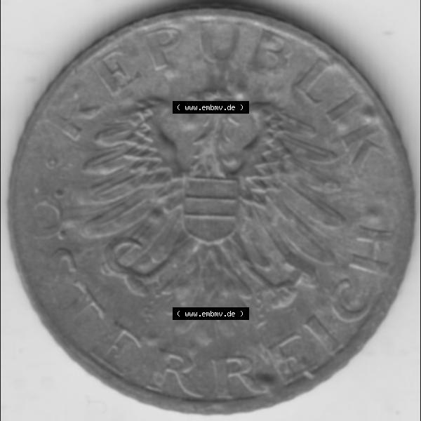 Grau bzw. s/w Münzen Österreich Umlaufmünze aus Münzsatz 1976, 5 Groschen, Bild mit Rückseite der österreichischen Münze als Bildmaterial, des Bildes zur deiner Nutzung Sammlung Graustufen