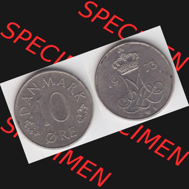 Münzen Dänemark Umlaufmünze 1973, 10 Öre. Vorderseite und Rückseite horizontal auf einen digitalen Bild der alten dänischen Umlaufmünze aus Dänemark... Sammlung