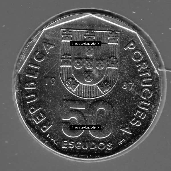 Grau bzw. s/w Münzen Portugal KMS Umlaufmünze 1987, 50 Escudos. Vorderseite der Escudo Umlaufmünze aus Portugal vor EInführung der Euromünzen in Portugal zum katalogisieren im vor... Sammlung Graustufen