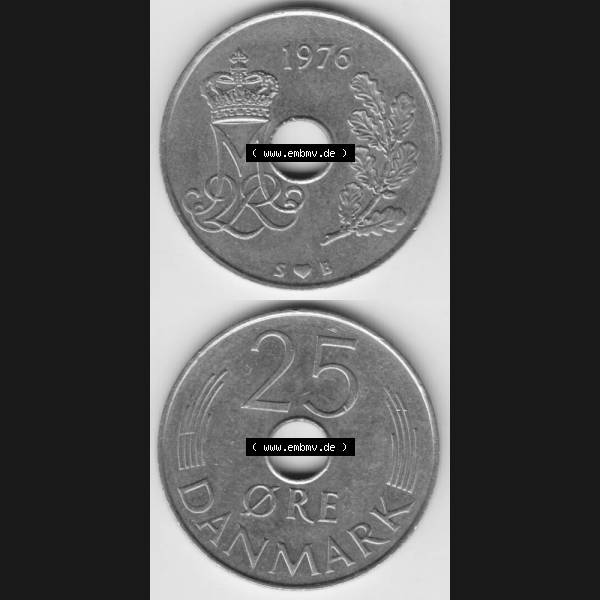 Grau bzw. s/w Münzen Dänemark Umlaufmünze 1976, 25 Öre. Vorderseite und Rückseite vertikal auf einen digitalen Bild der alten dänischen Umlaufmünze aus Dänemark zum... Sammlung Graustufen