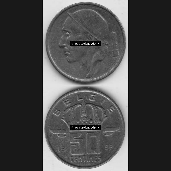 Grau bzw. s/w Münzen Belgien Umlaufmünze 1958-2001, 50 Centines Belgie. Vorderseite und Rückseite vertikal auf einen digitalen Bild der alten belgischen Francs Umlaufmünze aus Belgien... Sammlung Graustufen
