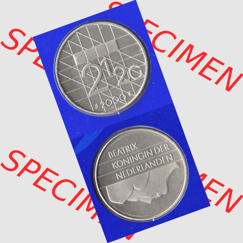 Münzen Niederlande Umlaufmünze 1982-2000, 2.50 Gulden 2000, Münze aus Offiziellen Münzensatz der Niederlande Münzseiten Vertikal / Untereinander für... Sammlung