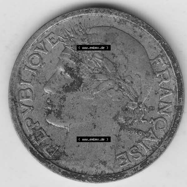 Grau bzw. s/w Münzen Frankreich Umlaufmünze 1931-1941, 1 Franken, 1 Franc, 1941-1 LIBERTE EGALITE FRATERNITE. Vorderseite der alten französischen Umlaufmünze aus Frankreich... Sammlung Graustufen