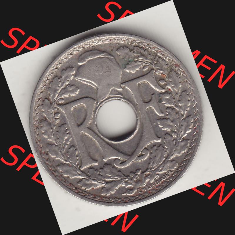 Münzen Frankreich Umlaufmünze Einzelansicht 1917-1938, 10 Centimes, 10 CMES EGALITÉ FRATERNITÉ LIBERTÉ 1931-2. Vorderseite der alten französischen... Sammlung