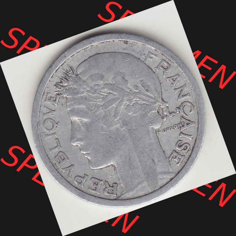 Münzen Frankreich Umlaufmünze 1941-1959, 1 Franken - Francs 1945. Vorderseite der alten französischen Umlaufmünze aus Frankreich in der Francs-Währung zum katalogisieren... Sammlung