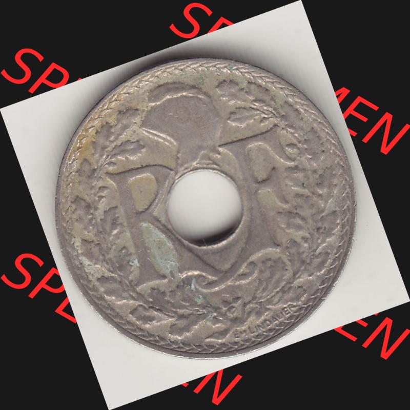 Münzen Frankreich Umlaufmünze 1917-1938, 10 Centimes - Cmes 1938-2. Vorderseite der alten französischen Umlaufmünze 10 Cmes - Centimes - Cent aus Frankreich in der Francs-Währung... Sammlung