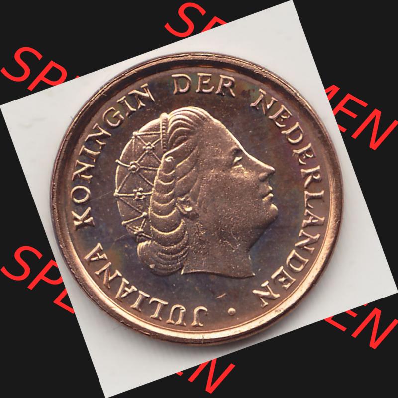 Alte Münzen KMS Niederlande, Kursmünzensatz 1977, 1950-1980, 1 Cent, 1977-1, JULIANA KONINGIN DER NEDERLANDEN. Vorderseite einer Münze aus offiziellen... Sammlung