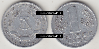 Münzen Deutschland DDR 1956-1963, A 1 Deutsche Mark 1956 (Stück 2). Vorderseite und Rückseite Nebeneinander einer 1 Mark Münze... Sammlung