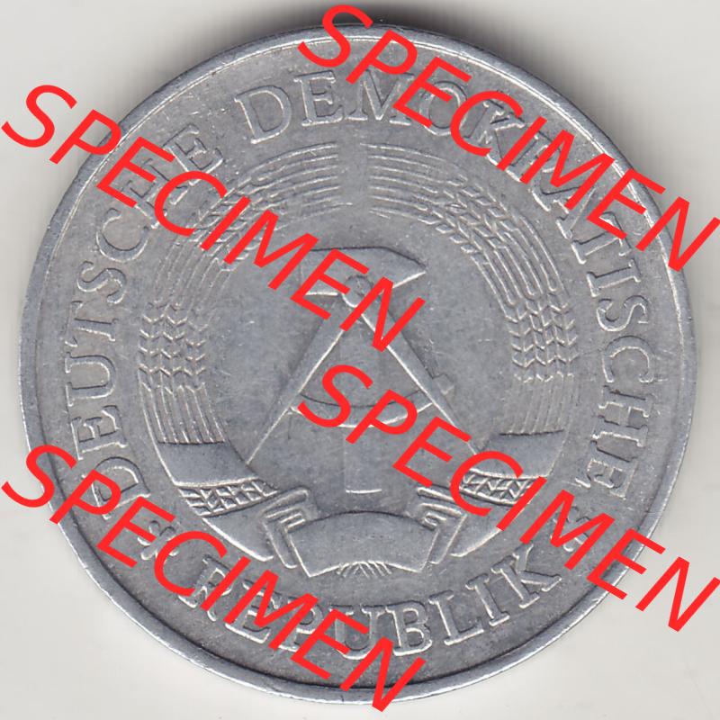 Münzen Deutschland DDR 1972-1990, A 1 Mark 1977-5. Vorderseite einer 1 Mark Münze / Umlaufmünze aus Deutschland der ehemaligen DDR in Europa als Digitales Bild / Bildmaterial... Sammlung