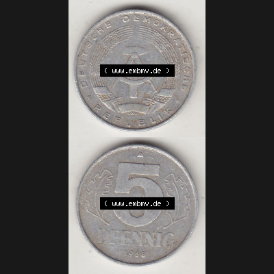 Münzen Deutschland DDR 1968-1990, A 5 Pfennig 1968-3. Vorderseite und Rückseite einer Münze in Vertikaler Ausrichtung auf einen Bild, einer 5 Pfennig Münze der ehemaligen... Sammlung
