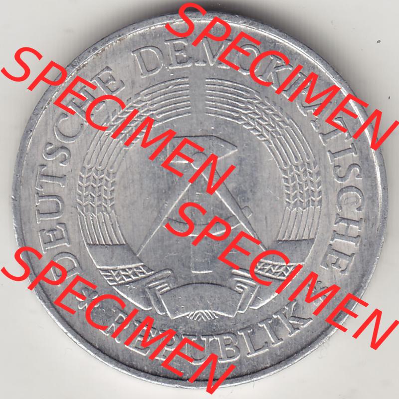 Münzen Deutschland DDR 1972-1990, A 1 Mark 1977-2. Vorderseite einer 1 Mark Münze / Umlaufmünze aus Deutschland der ehemaligen DDR in Europa als Digitales Bild / Bildmaterial... Sammlung