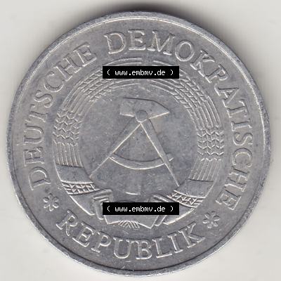 Münzen Deutschland DDR 1972-1990, A 1 Mark 1977-1. Vorderseite einer 1 Mark Münze / Umlaufmünze aus Deutschland der ehemaligen DDR in Europa als Digitales Bild / Bildmaterial... Sammlung