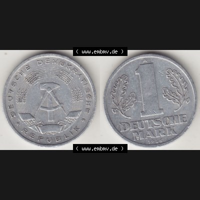 Münzen Deutschland DDR 1956-1963, A 1 Deutsche Mark 1956-2. Vorderseite und Rückseite Nebeneinander einer 1 Mark Münze / Umlaufmünze aus Deutschland der ehemaligen... Sammlung