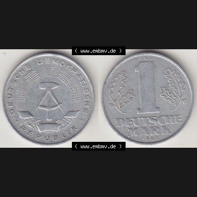 Münzen Deutschland DDR 1956-1963, A 1 Deutsche Mark 1962-2. Vorderseite und Rückseite Nebeneinander einer 1 Mark Münze / Umlaufmünze aus Deutschland der ehemaligen... Sammlung