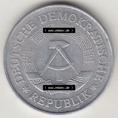 Münzen Deutschland DDR 1972-1990, A 1 Mark 1977-5. Vorderseite einer 1 Mark Münze / Umlaufmünze aus Deutschland der ehemaligen DDR in Europa als Digitales Bild / Bildmaterial... Sammlung