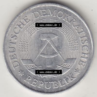 Münzen Deutschland DDR 1972-1990, A 1 Mark 1977-2. Vorderseite einer 1 Mark Münze / Umlaufmünze aus Deutschland der ehemaligen DDR in Europa als Digitales Bild / Bildmaterial... Sammlung