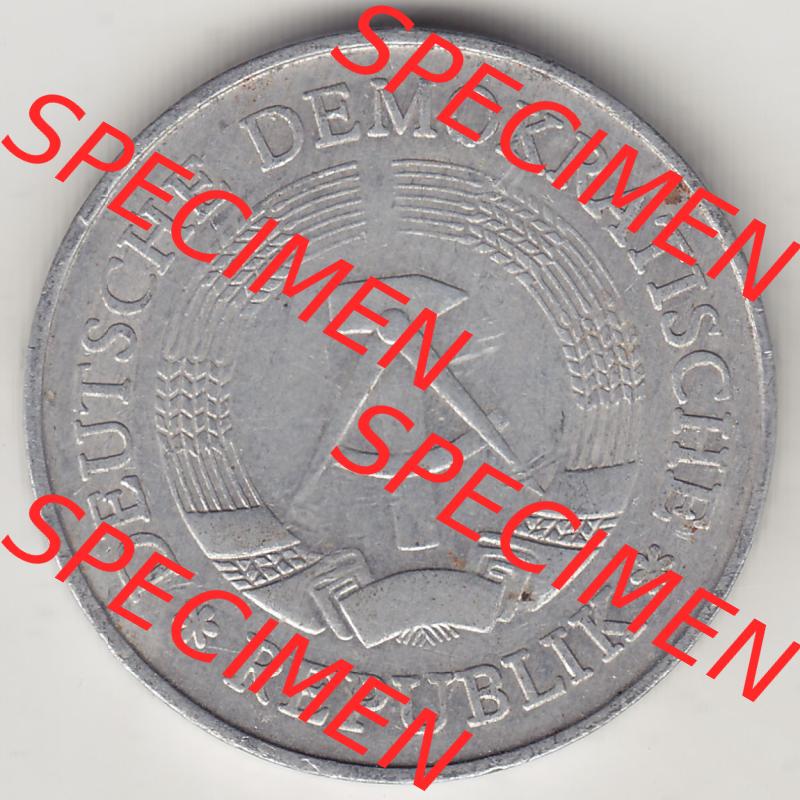 Münzen Deutschland DDR 1972-1990, A 1 Mark 1977-3. Vorderseite einer 1 Mark Münze / Umlaufmünze aus Deutschland der ehemaligen DDR in Europa als Digitales Bild / Bildmaterial... Sammlung