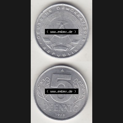 Münzen Deutschland DDR 1968-1990, A 5 Pfennig 1968-6. Vorderseite und Rückseite einer Münze in Vertikaler Ausrichtung auf einen Bild, einer 5 Pfennig Münze der ehemaligen... Sammlung